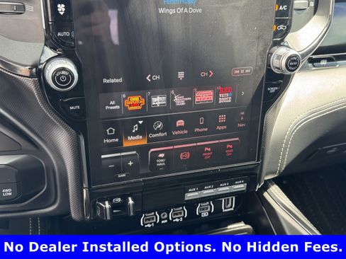Used 2025 RAM 2500 Limited AWD/4WD image 18