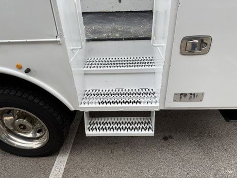 Used 2015 RAM 5500 Tradesman w/ Ambulance Prep Group image 26