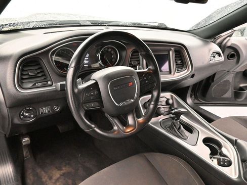 Used 2022 Dodge Challenger GT RWD image 15