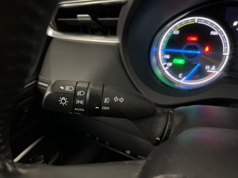 Used 2022 Toyota Venza Limited image 62