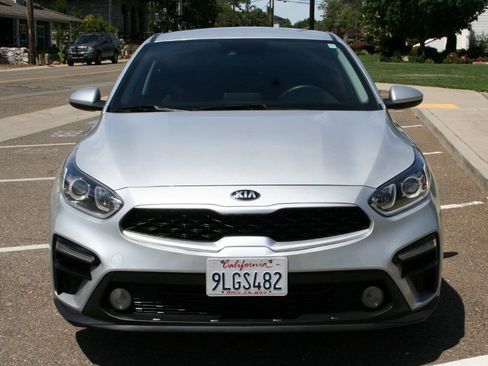 Used 2021 Kia Forte LXS FWD image 2