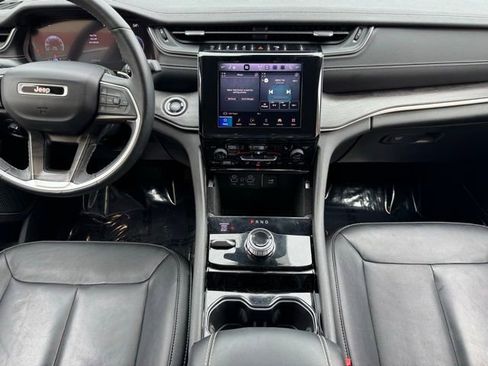 Used 2022 Jeep Grand Cherokee L Limited w/ Trailer Tow Group (B) image 2