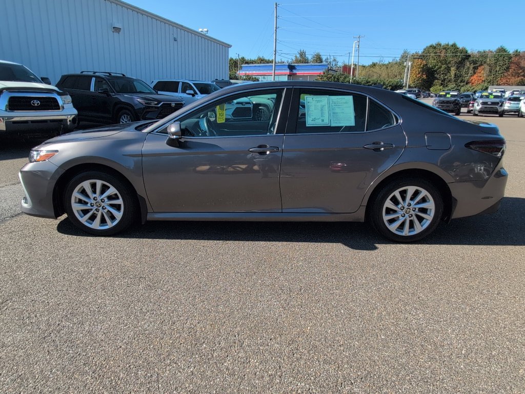 Used 2023 Toyota Camry LE FWD image 3