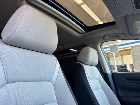 Used 2023 Honda CR-V EX image 17