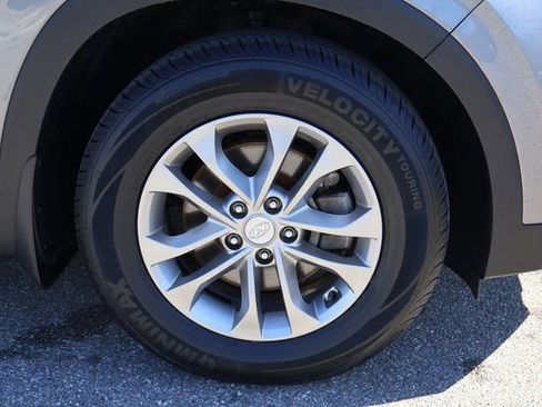 Used 2019 Hyundai Santa Fe SEL image 9