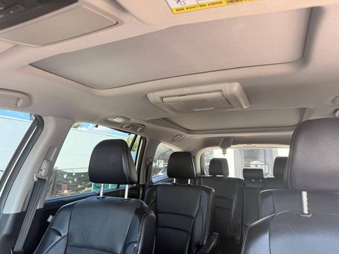 Used 2016 Honda Pilot Elite image 17