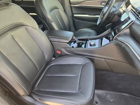 Used 2021 Jeep Grand Cherokee L Limited RWD image 17