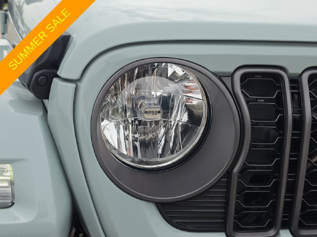 Certified 2024 Jeep Wrangler Unlimited w/ Convenience Group AWD/4WD image 7