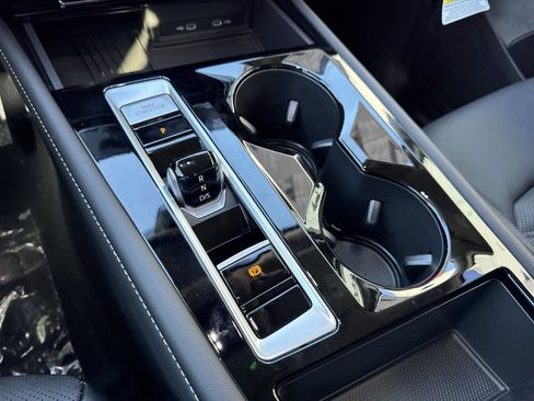 New 2026 Volkswagen Atlas SE image 21