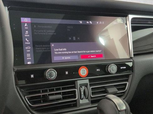 New 2026 Porsche Macan image 12