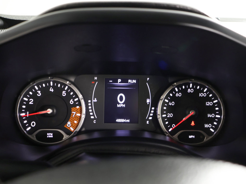 Used 2023 Jeep Renegade Latitude AWD/4WD image 37