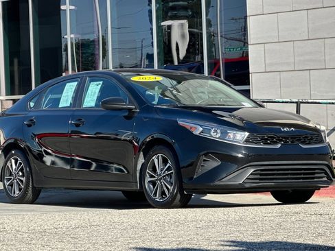 Used 2024 Kia Forte LXS image 1