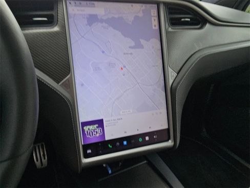 Used 2020 Tesla Model X Performance image 30