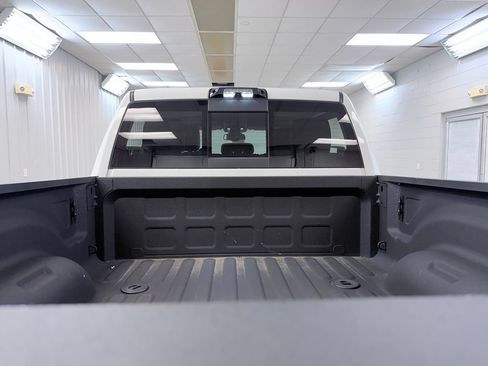 Used 2024 RAM 2500 Laramie AWD/4WD image 34