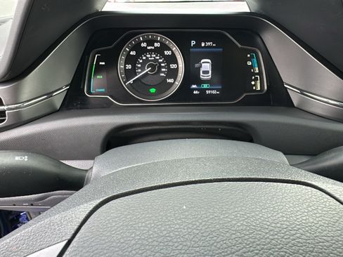 Used 2021 Hyundai Ioniq SE FWD image 21