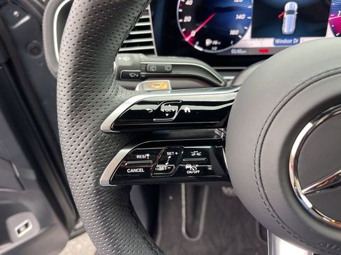 Used 2025 Mercedes-Benz GLS 580 4MATIC image 18