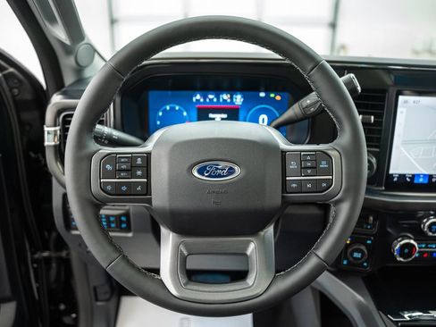 New 2026 Ford F250 Lariat w/ Black Appearance Package AWD/4WD image 34