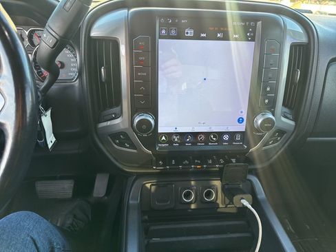 Used 2019 Chevrolet Silverado 2500 LTZ w/ Duramax Plus Package image 18