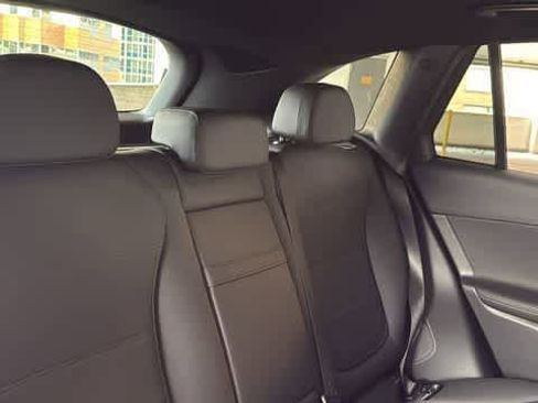 Certified 2026 Mercedes-Benz GLC 300 4MATIC image 33