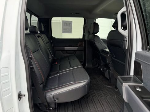 Used 2021 Ford F150 Lariat image 12