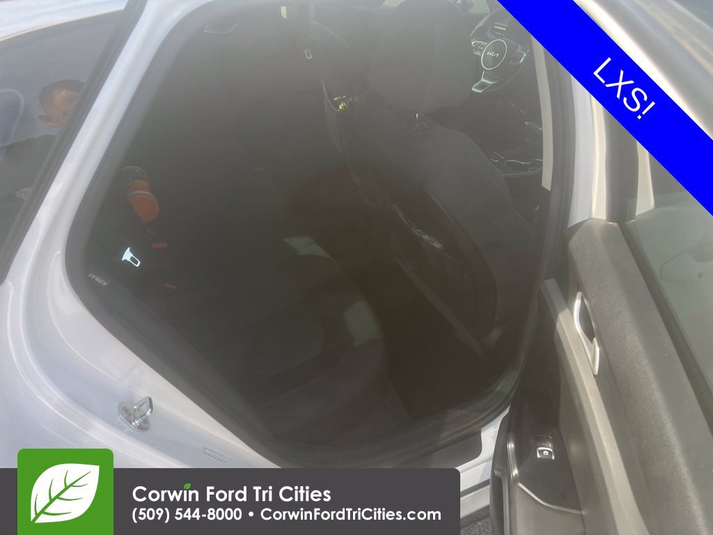 Used 2022 Kia K5 LXS FWD image 6