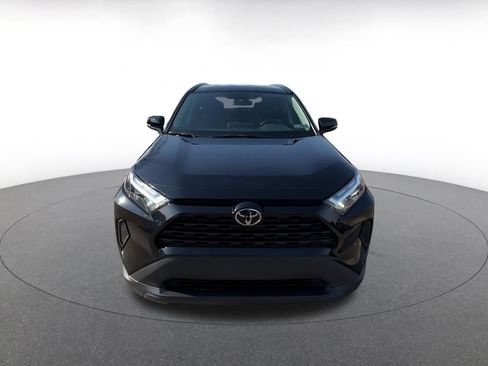 Used 2025 Toyota RAV4 XLE w/ Weather Package image 4