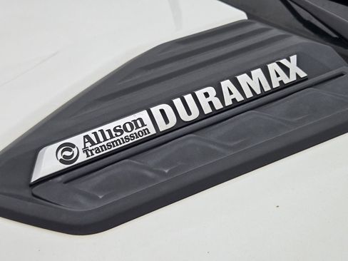 Used 2023 Chevrolet Silverado 3500 High Country w/ Technology Package image 12