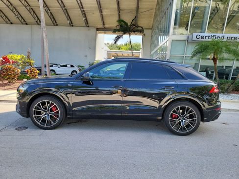 Used 2022 Audi Q8 Prestige w/ Prestige Package AWD/4WD image 5