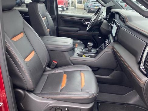 Used 2024 GMC Sierra 1500 AT4 w/ Technology Package image 29