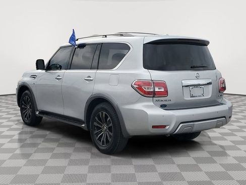 Used 2017 Nissan Armada Platinum w/ Interior Lighting Package image 4
