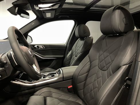 New 2026 BMW X5 xDrive40i w/ Premium Package image 8