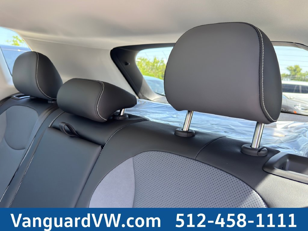 New 2026 Volkswagen Tiguan SE FWD image 28