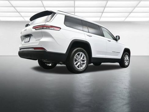New 2025 Jeep Grand Cherokee L Laredo image 24
