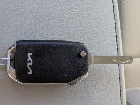 New 2025 Kia Soul LX image 29