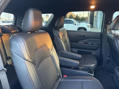 Used 2023 Nissan Pathfinder Rock Creek image 25