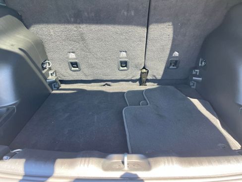 Used 2025 Jeep Compass Limited image 32