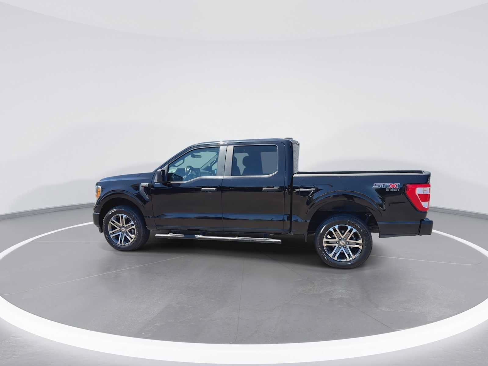Used 2021 Ford F150 XL w/ STX Appearance Package AWD/4WD image 5
