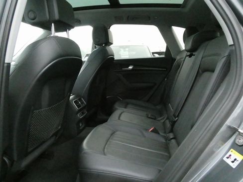Used 2018 Audi Q5 2.0T Premium Plus w/ Premium Plus Package image 36