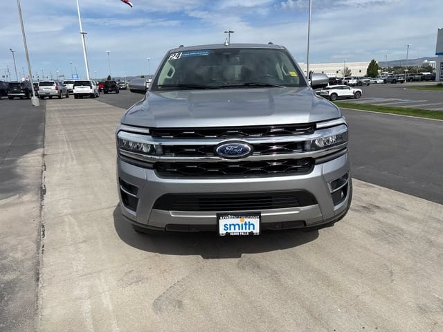 Used 2024 Ford Expedition Max Limited AWD/4WD image 8