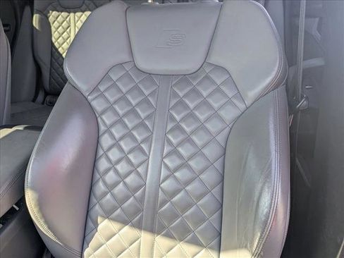 Used 2018 Audi SQ5 Prestige image 10