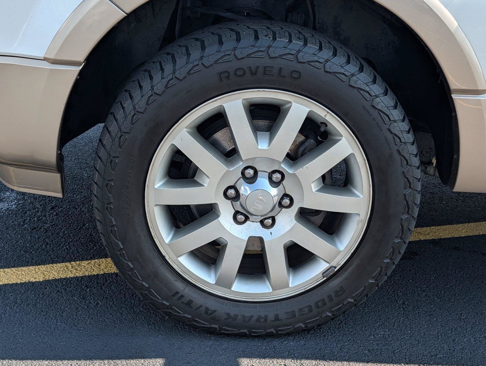 Used 2012 Ford Expedition EL King Ranch RWD image 9