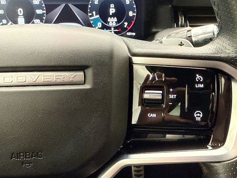 Certified 2022 Land Rover Discovery Sport SE R-Dynamic AWD/4WD image 12