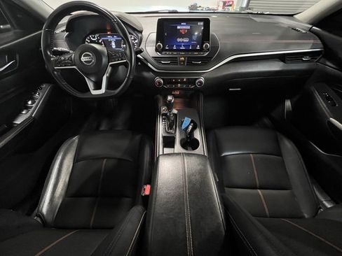 Used 2022 Nissan Altima 2.5 SR image 17