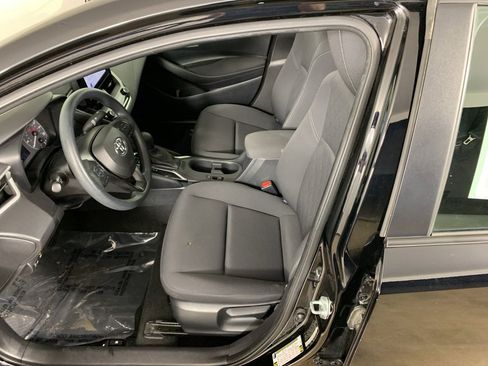 Used 2024 Toyota Corolla LE image 27