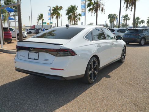Used 2024 Honda Accord Sport image 10