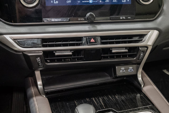 Used 2024 Lexus RX 350 FWD w/ Technology Package image 21