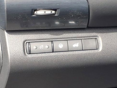New 2026 Nissan Pathfinder SL image 19
