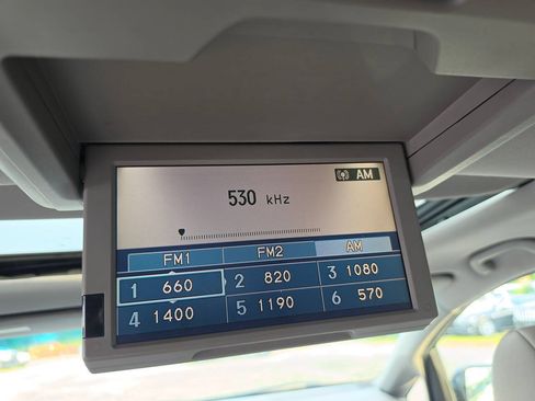 Used 2012 Honda Odyssey Touring Elite image 19