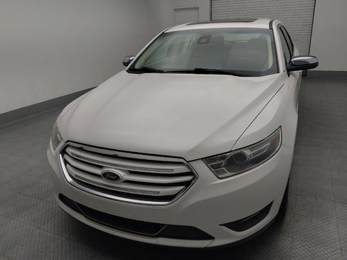Used 2014 Ford Taurus Limited w/ Equipment Group 301A FWD image 15