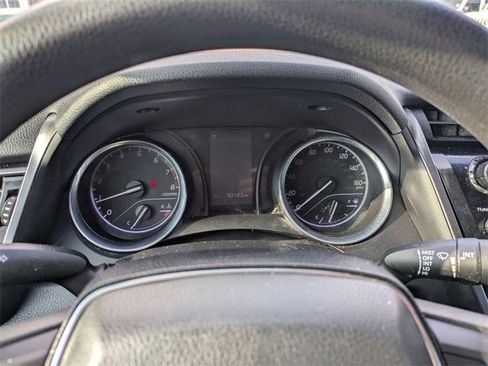 Used 2019 Toyota Camry LE image 16